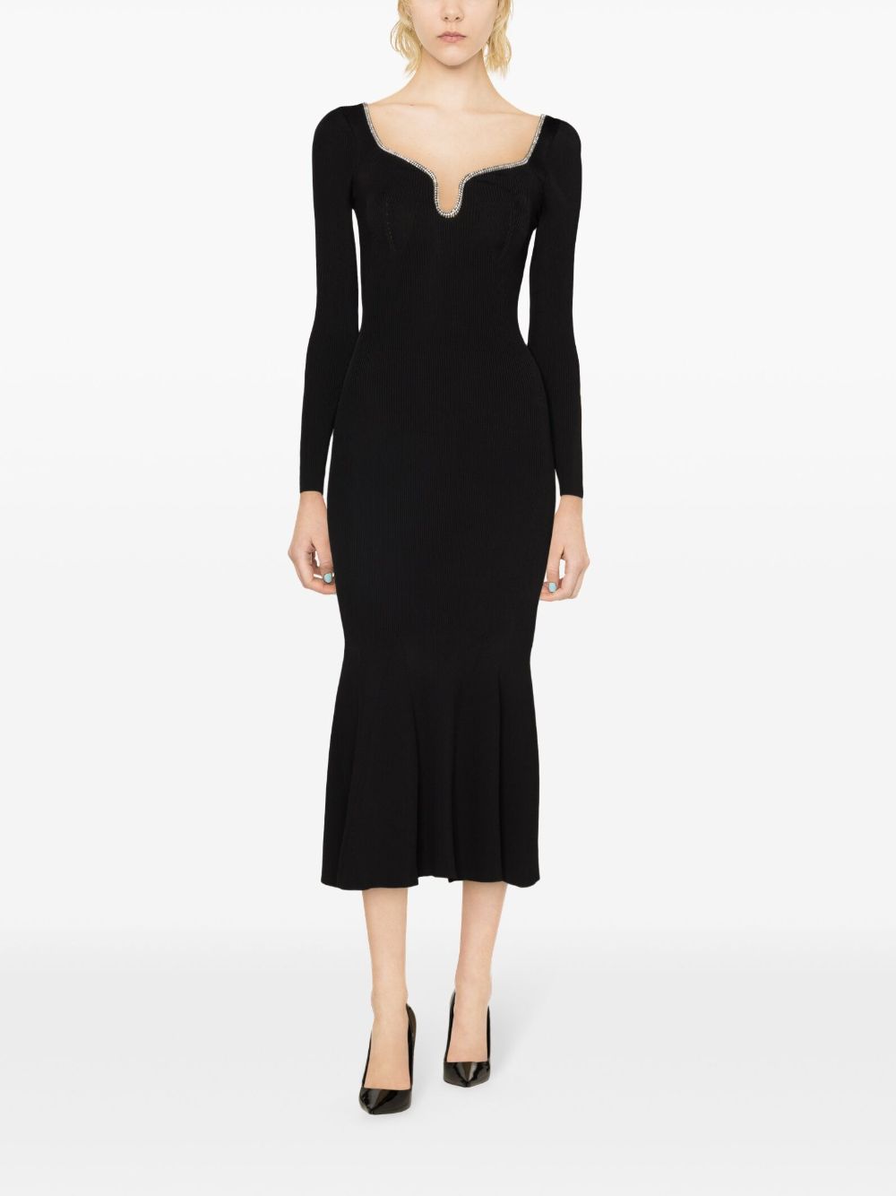 Expertly crafted by Self-Portrait, this flared midi dress is adorned with delicate crystal embellishments, adding a touch of elegance to any occasion. With its flattering silhouette and high-quality construction, this dress will make a statement and leave a lasting impression. Perfect for any fashion-forward individual looking to make a stylish and sophisticated statement.