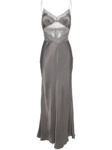 The Amoras Gown by Bec & Bridge combines elegance and allure with its satin-feel fabric and flattering V neckline. Featuring stretch lace at the midsection and gathered bust cups, it enhances your silhouette effortlessly. A delicate lace trim along the neckline adds a feminine touch, making this gown an ideal choice for any formal event where you want to stand out gracefully.