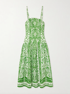 This Printed Gathered Linen Maxi Dress by FARM RIO offers a blend of effortless style and breathable comfort. Crafted from high-quality linen, its gathered design enhances the silhouette while allowing natural airflow, making it ideal for warm weather. The vibrant print adds a distinctive, expert touch, perfect for showcasing refined taste in casual or resort wear.