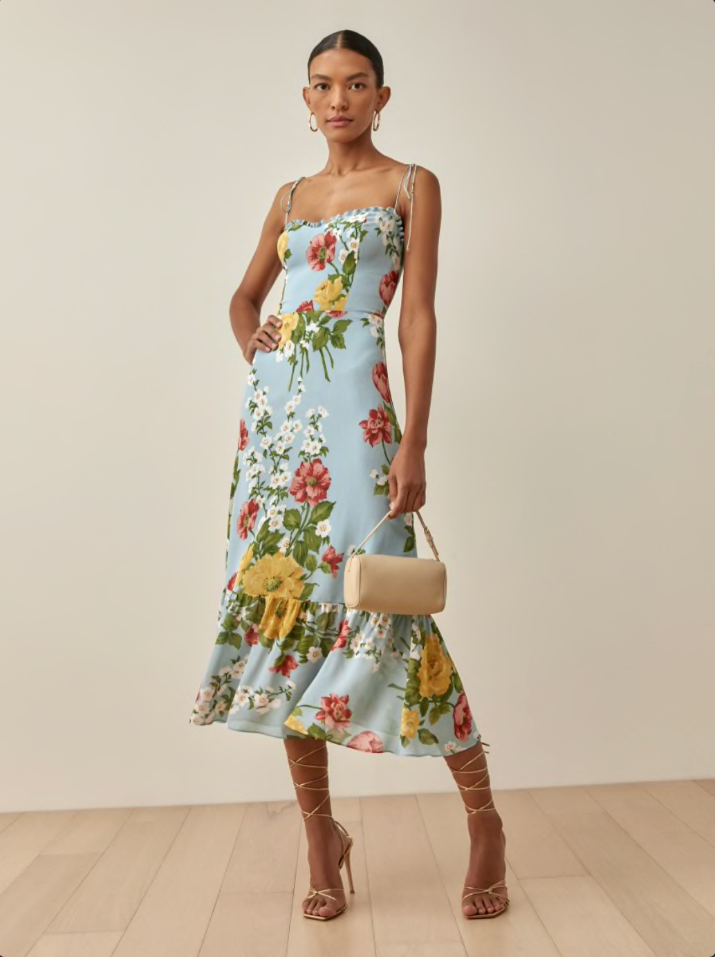 Experience irresistible charm and comfort in our Enya Floral Print Tie Shoulder Dress. With adjustable straps and a sweetheart neckline, this lightweight georgette fabric dress features a back zipper for easy wear. Feel and look effortlessly elegant with its dry handfeel.