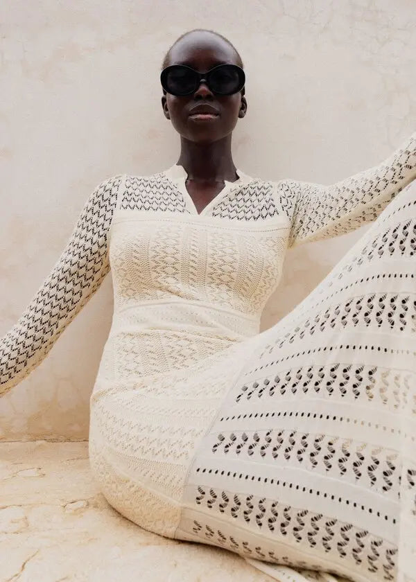 This knit maxi dress by ME+EM combines comfort and elegance with its long sleeves, gently raised waist, and flowing flared skirt. Crafted from a soft blend of cotton and responsibly sourced viscose, it offers breathable wear while supporting sustainable choices. Perfect for any occasion, this dress effortlessly balances style and ease, making it a versatile addition to your wardrobe.