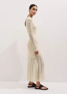 This knit maxi dress by ME+EM combines comfort and elegance with its long sleeves, gently raised waist, and flowing flared skirt. Crafted from a soft blend of cotton and responsibly sourced viscose, it offers breathable wear while supporting sustainable choices. Perfect for any occasion, this dress effortlessly balances style and ease, making it a versatile addition to your wardrobe.