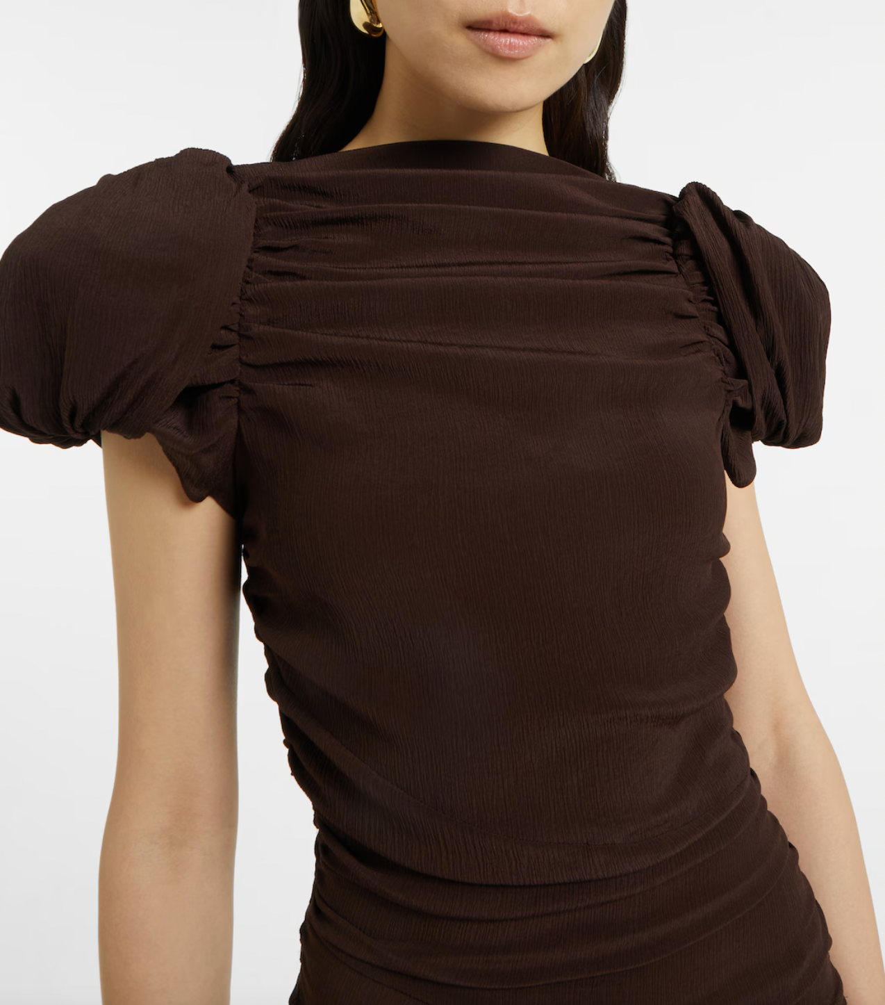 Elevate your wardrobe with this expert-crafted puff-sleeve silk midi dress by Magda Butrym. Designed with voluminous sleeves and a fluid silhouette, it combines luxurious silk fabric with sophisticated tailoring to create a timeless piece. Perfect for formal events or refined everyday elegance, the dress offers both comfort and statement style, reflecting meticulous attention to detail and high-quality craftsmanship.