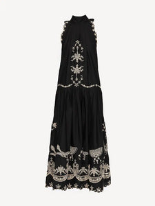 Elevate your wardrobe with the Kingsley Embroidery Tank Dress by SEA NY, designed to combine elegance and ease. Featuring intricate embroidered details, a high neckline, and a charming back bow tie, this dress offers a sophisticated silhouette. The scalloped hemline adds a delicate finishing touch, while the button back closure ensures a relaxed and comfortable fit. Perfect for any occasion, Kingsley blends timeless style with effortless charm.