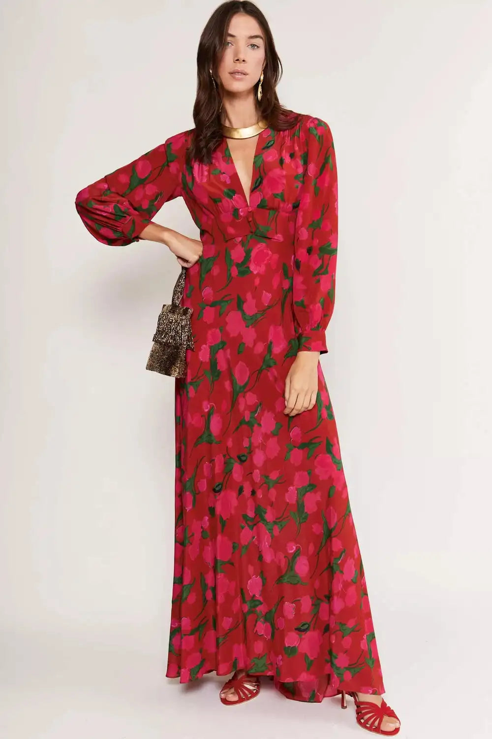 Elevate your style with the Dress Rose, a gorgeous handmade masterpiece by a high-end designer. Perfect for shopping and banquets, this dress features a stunning red print and a long, elegant silhouette. Experience luxury and sophistication with every wear.