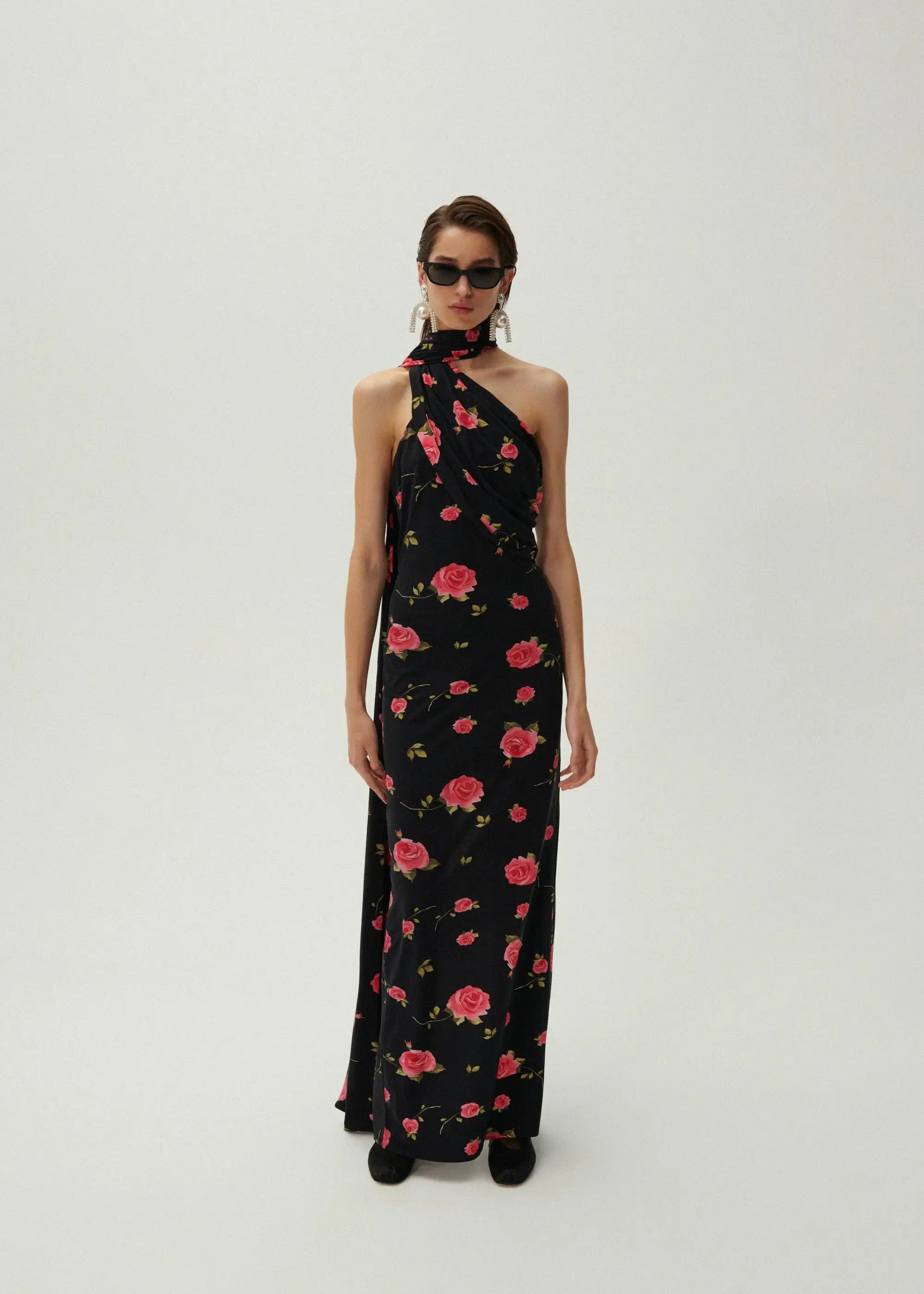 magda butrym maxi dress Floral-appliqu ruched jersey maxi dress in red - Magda Butrym