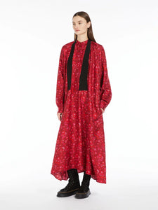 Expertly crafted in luxurious pure silk and adorned with a shimmering embroidered dragon, this midi shirtdress boasts a fluid silhouette with a flared skirt and detachable silk charmeuse belt. It features a lightly gathered mandarin collar, side pockets, and hidden button closure. Elevate your waistline with the matching leather belt.