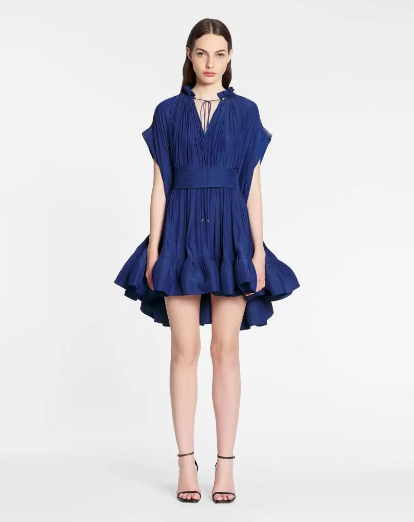 Effortlessly elegant, the LANVIN Short Charmeuse Dress is made from luxurious flowing fabric with short sleeves, a neck tie, and fitted waist for a flattering silhouette. The wide belt adds a touch of sophistication, while the horsehair adds volume and lightness to the dress. Perfect for any formal occasion.