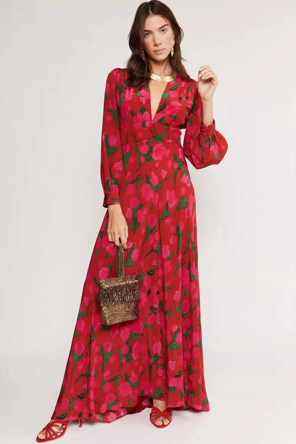 Elevate your style with the Dress Rose, a gorgeous handmade masterpiece by a high-end designer. Perfect for shopping and banquets, this dress features a stunning red print and a long, elegant silhouette. Experience luxury and sophistication with every wear.