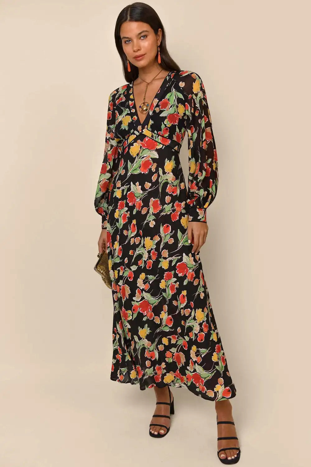Introducing Dress Ayla, a silk midi dress with a stunning floral print. Made with high-quality materials, this dress exudes elegance and sophistication. Perfect for any occasion, it's sure to make you stand out in style. Enhance your wardrobe with Dress Ayla and elevate your look.