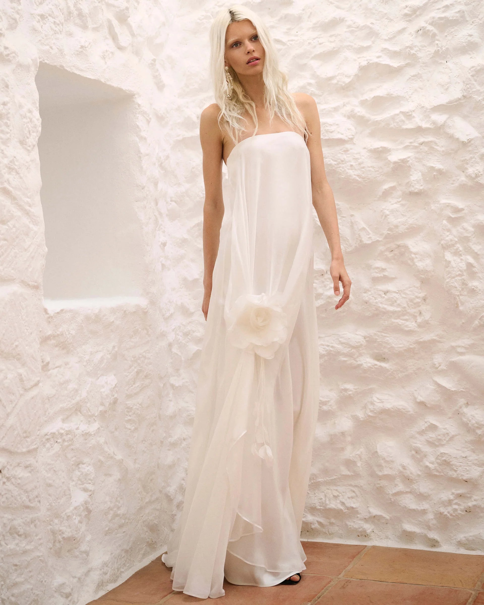 hibiscus dress Strapless Maxi Leo in Print Mesh | S fitted100% Pima CottonHandwash/Dry CleanMade in Peru46Item # 3000632 Hibiscus Crush Maxi Dress