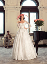 Load image into Gallery viewer, Robe Bianca
