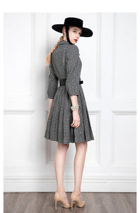 Introducing the Robe Perrine, your go-to dress for the early autumn season. This dress features a classic plaid pattern and a long sleeve design, perfect for staying stylish and comfortable. Made with high-quality materials, this dress offers both fashion and durability. Upgrade your wardrobe with the Temperament Plaid Skirt Early Autumn Women's Dress.