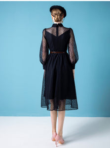 Elevate your style with the Robe Leonisa. This high-end French-inspired dress for women is perfect for the fall and winter seasons. The new lace design adds a touch of sophistication while the retro lantern sleeves add a touch of vintage flair. Make a statement and turn heads with this must-have piece.