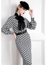 Load image into Gallery viewer, Robe Dorthy
