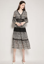 Load image into Gallery viewer, Robe Brigitte
