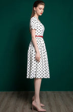 Load image into Gallery viewer, Robe Mariele
