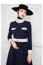 Load image into Gallery viewer, Robe en Tweed Felicity
