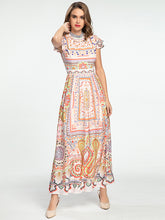Load image into Gallery viewer, Robe Henley
