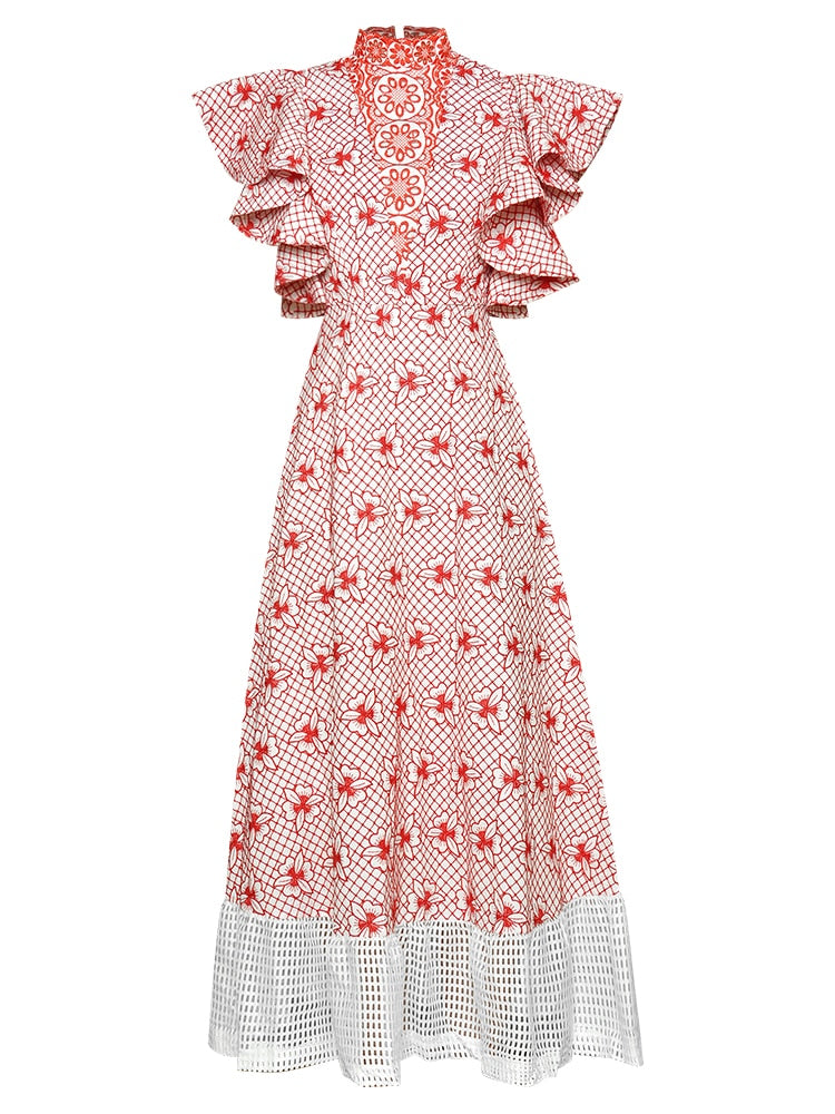 Introducing Robe Bellami, the perfect summer piece for any woman! This beautiful long dress features butterfly sleeves for a touch of elegance and comfort. Stay cool and stylish this summer with Robe Bellami.