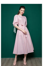 Load image into Gallery viewer, Robe Vanity
