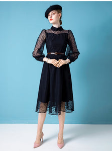 Elevate your style with the Robe Leonisa. This high-end French-inspired dress for women is perfect for the fall and winter seasons. The new lace design adds a touch of sophistication while the retro lantern sleeves add a touch of vintage flair. Make a statement and turn heads with this must-have piece.