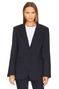 Ensemble Kathy is a professional two-piece suit for women, featuring a temperamental business jacket and a commuting pant, designed to provide superior style and comfort. Crafted from the finest materials, this suit is perfect for the modern woman on the go, combining style and function.