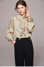 Load image into Gallery viewer, Blouse en soie Celia
