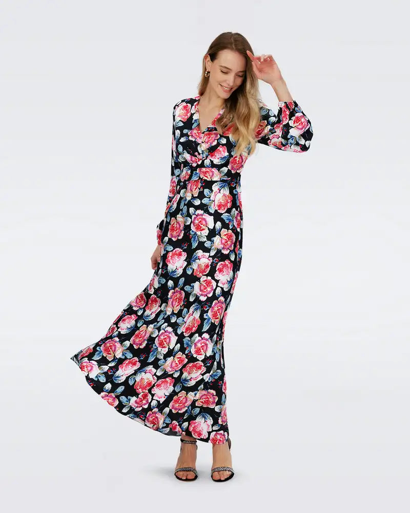 Introducing Robe Madelyn, the epitome of French style sophistication. Crafted with a waist-wrapped print and a long silhouette, this dress exudes a graceful and individualized look. Perfect for any upscale occasion, Robe Madelyn sets the bar for luxury fashion.