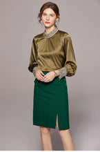 Load image into Gallery viewer, Blouse en soie Mildred
